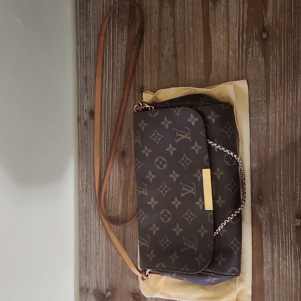 Louis Vuitton Monogram Favorite MM